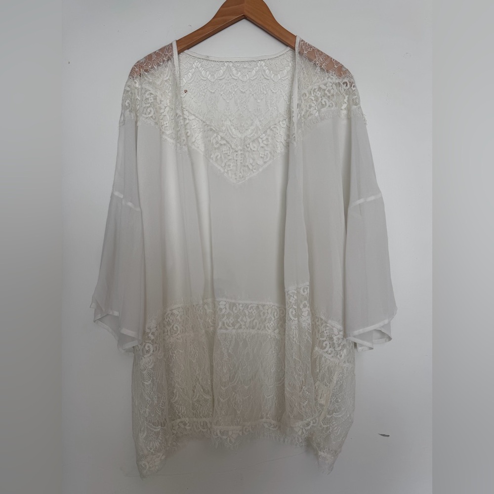 Lace-Trim Sheer Swim Coverup Kimono in Cream